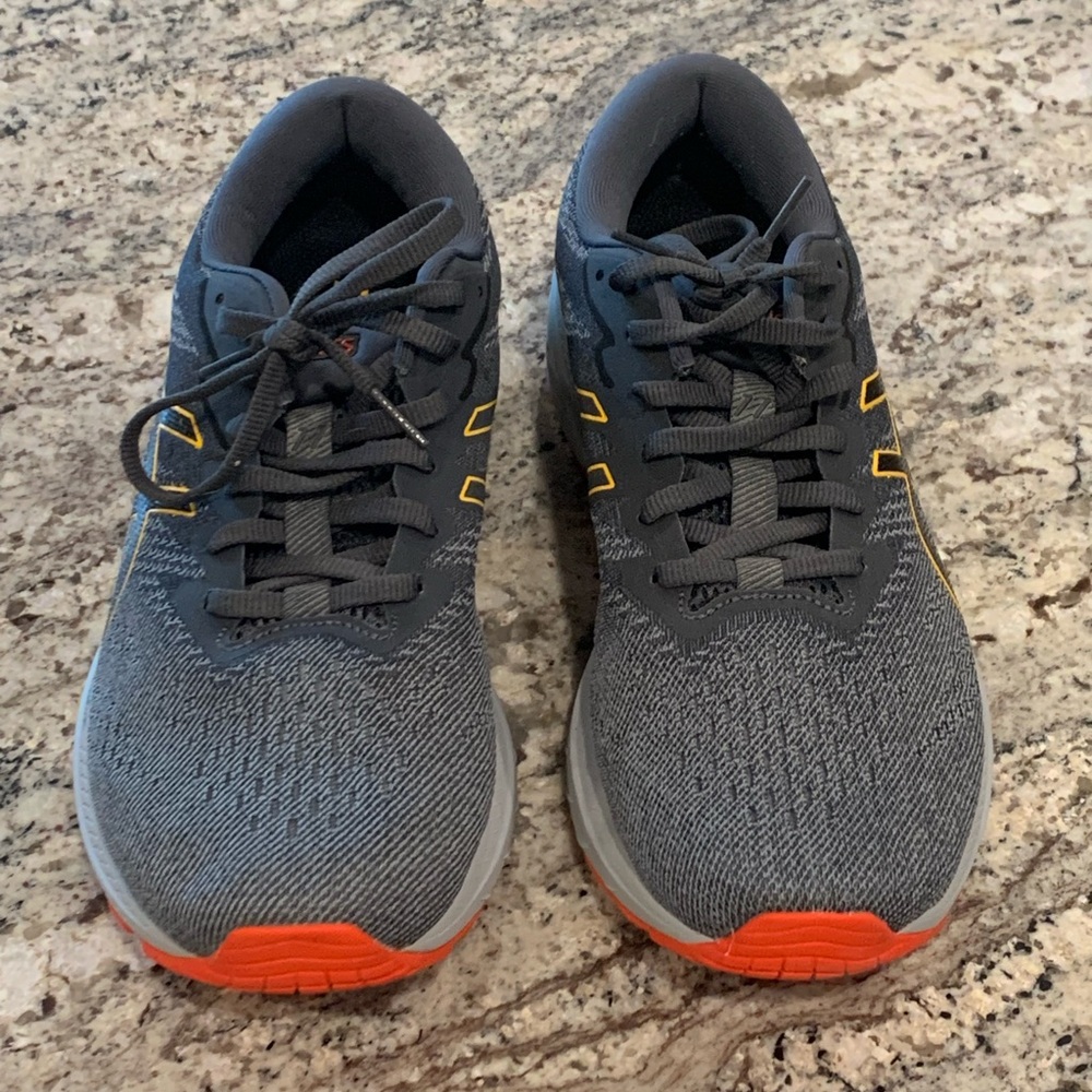 ASICS Sneakers